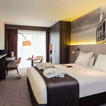 Hotel Mercure Station 4*