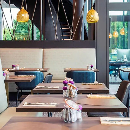 Hotel Mercure Station 4*