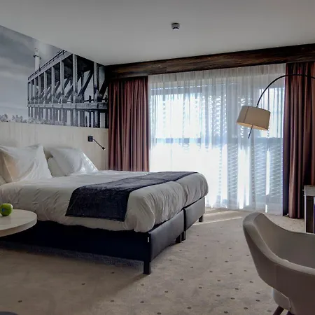 Mercure 4*