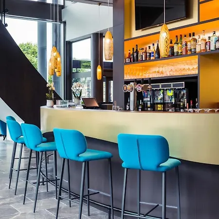 Hotel Mercure Station 4*